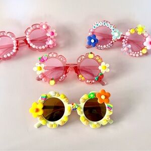 Embellished Floral Sunglasses with Round Frames for Girls